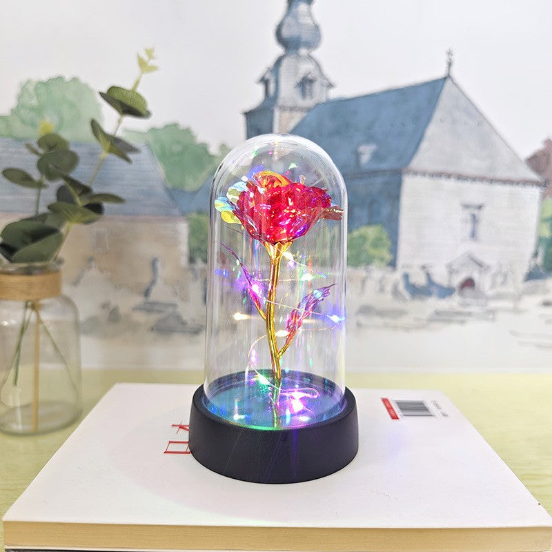 Trandafir Decorativ in Cupola cu Lumina LED Multicolora, Floare Artificiala din Plastic si Invelis Acrilic Transparent, Alimentare cu Baterii, 8.5 x 15 cm, Rosu