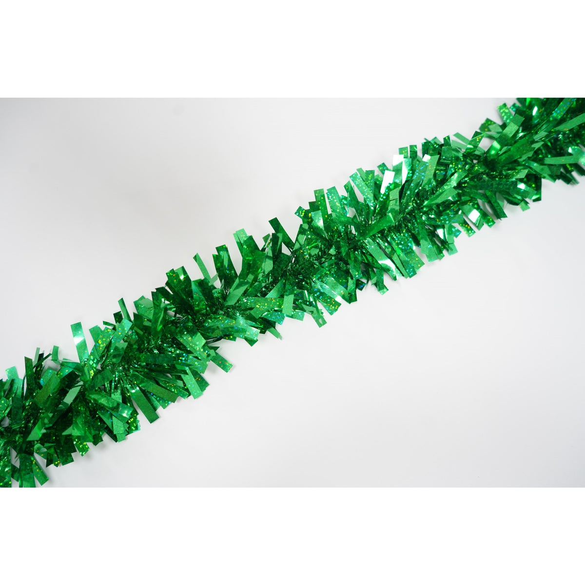 Beteala Brad Craciun, Aspect Dens Cu Sclipici, Decoratiune Interior si Exterior, Folie PVC, Verde, 2 m x 9 cm