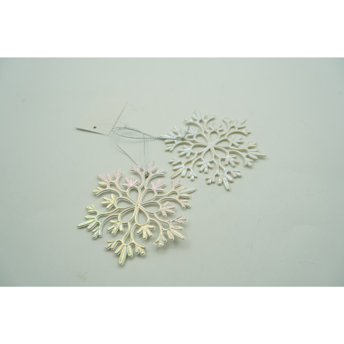 Ornament Brad Crăciun, Formă Fulg de Nea Perlat, Plastic Rezistent, 10 x 10 cm