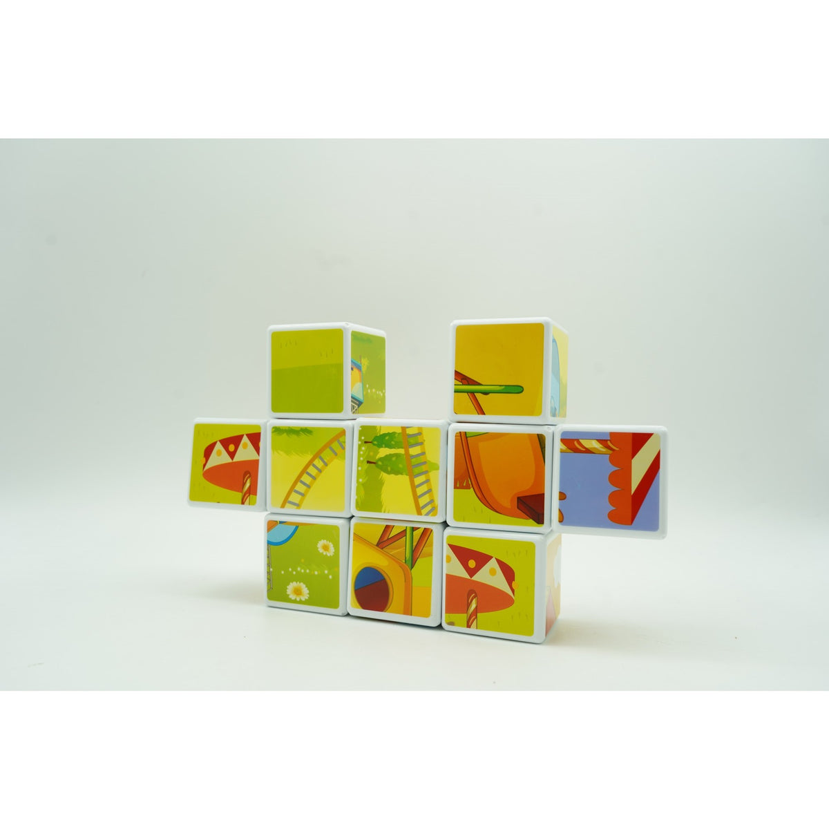 Set Cuburi Magnetice de Constructie, Joc Educativ Tip Puzzle Parc de Distractii, Plastic ABS, Cutie de Depozitare Inclusa, 10 Piese, +3 Ani, Multicolor