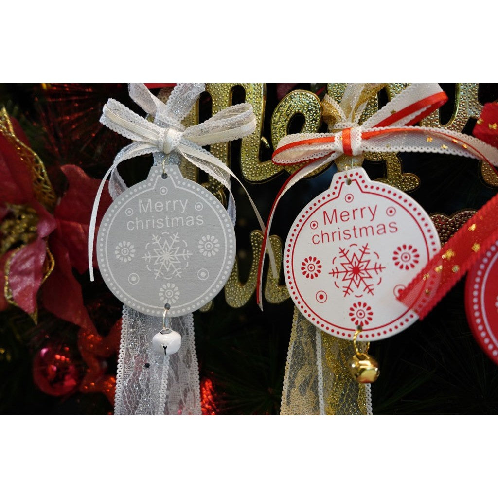 Ornament Brad Medalion Craciun, Decoratiune Suspendata cu Funda Textila si Clopotel, Lemn, Alb, 25 cm