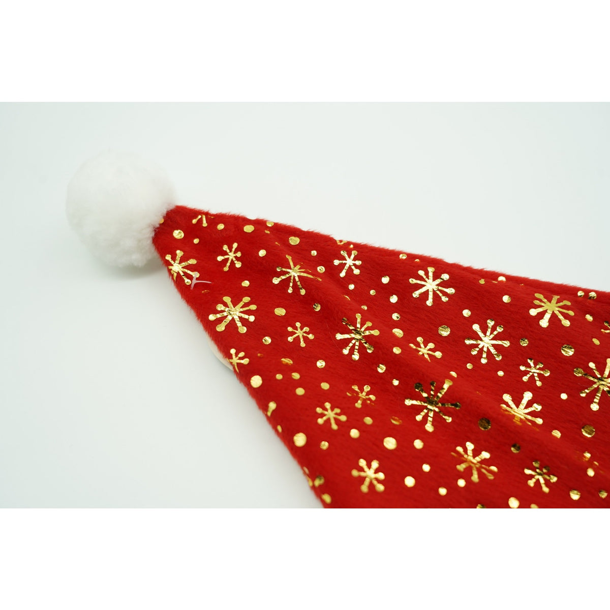 Caciula de Mos Craciun cu Ornament Auriu Fulg de Nea, Caciulita de Sarbatori, Material Textil Catifelat, Rosu, Marime Universala