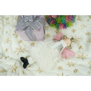 Decoratiune Ingeras de Craciun, Ornament Figurina pentru Brad sau Geam, Aripi Roz si Rochie Alba, Material Textil Moale, Inaltime 26 cm