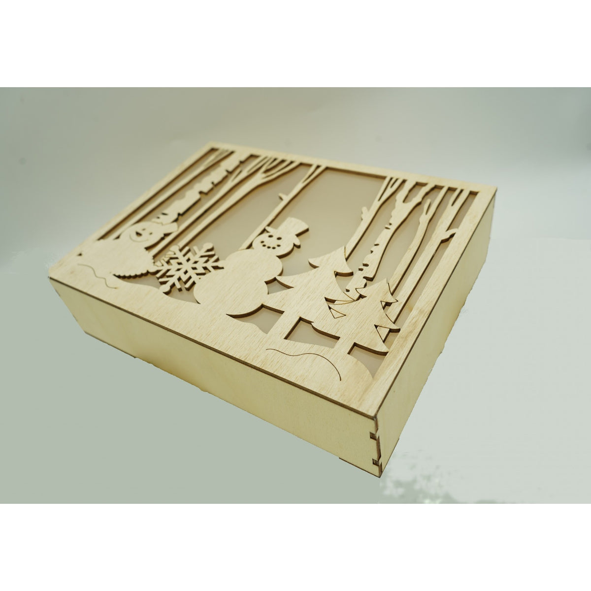 Decoratiune Luminoasa Peisaj de Iarna, Model Om de Zapada, Lemn, Maro, 21 x 5 x 16 cm
