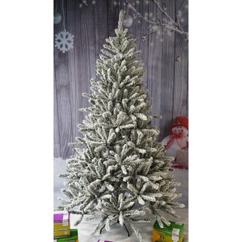 Brad Artificial de Craciun cu Aspect Nins, Ace Pulverizate Alb Tip Zapada, Structura Metalica, Diametru Baza 130 cm, Verde, Inaltime 210 cm