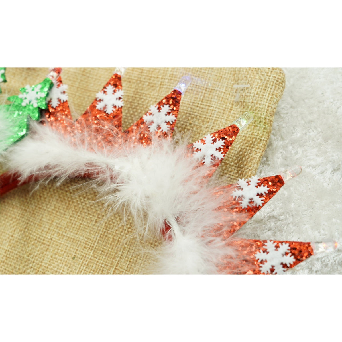 Bentita de Craciun Tip Cerc, Design Cornite de Ren, Material Textil Moale, Marime Universala, Rosu