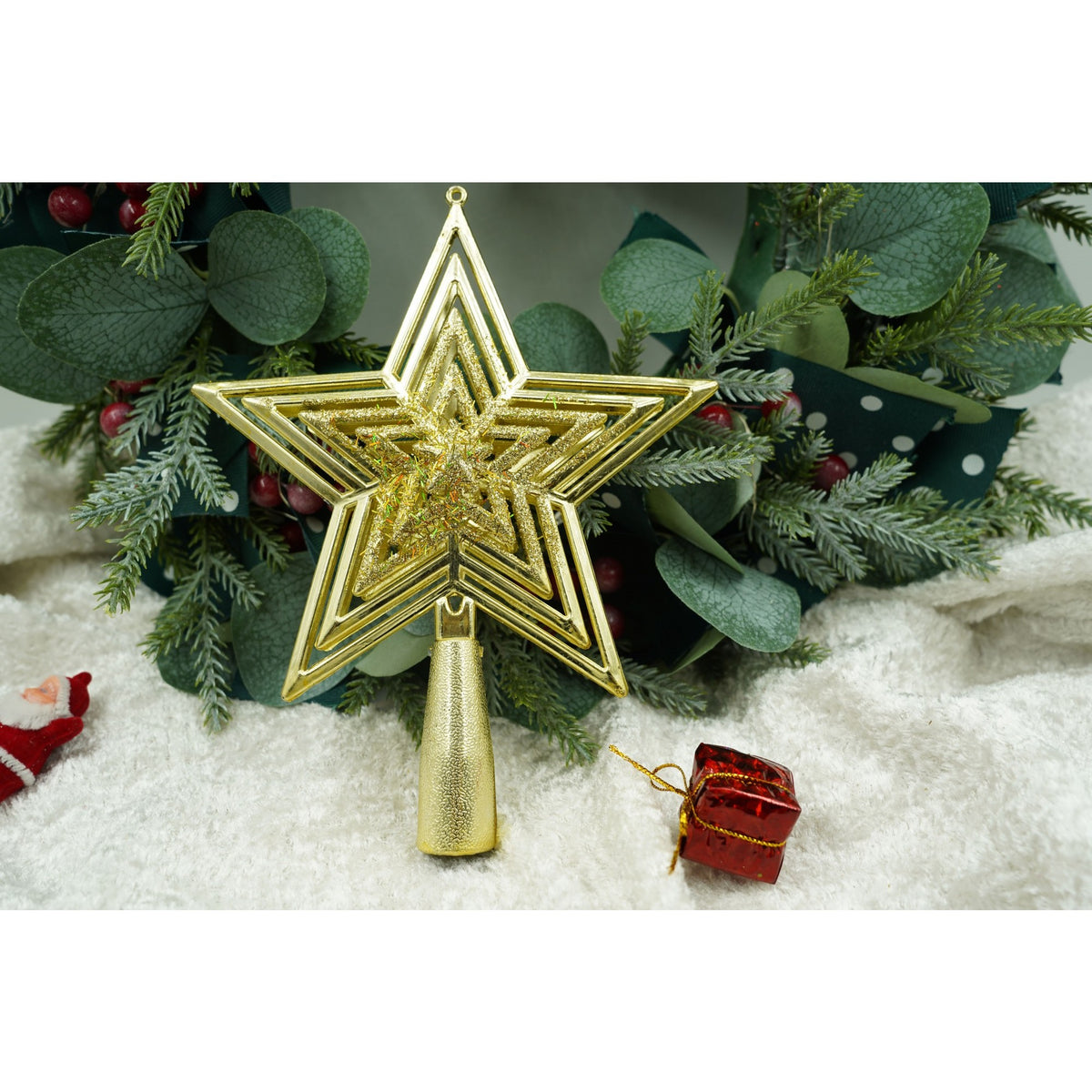 Vârf Decorativ Brad de Crăciun, Formă de Stea cu Design Interior, Plastic Rezistent, Utilizare Interior și Exterior, Auriu, 15 cm x 18 cm