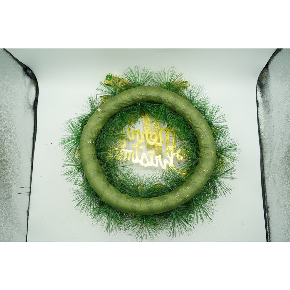 Coronita de Craciun Artificiala pentru Usa, Decorata cu Ornamente Aurii, Material PVC, Utilizare Interior si Exterior, Verde si Auriu, 40 cm