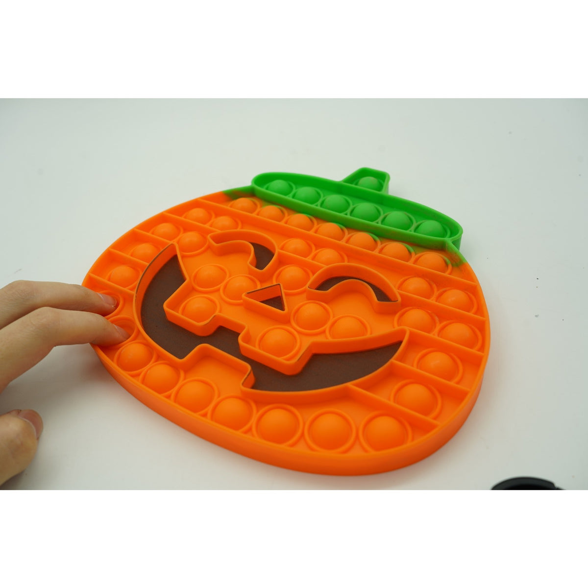 Pop It Now and Flip It, Jucarie Antistres si Senzoriala, Design Dovleac Halloween, Silicon Flexibil, 20 cm, Portocaliu