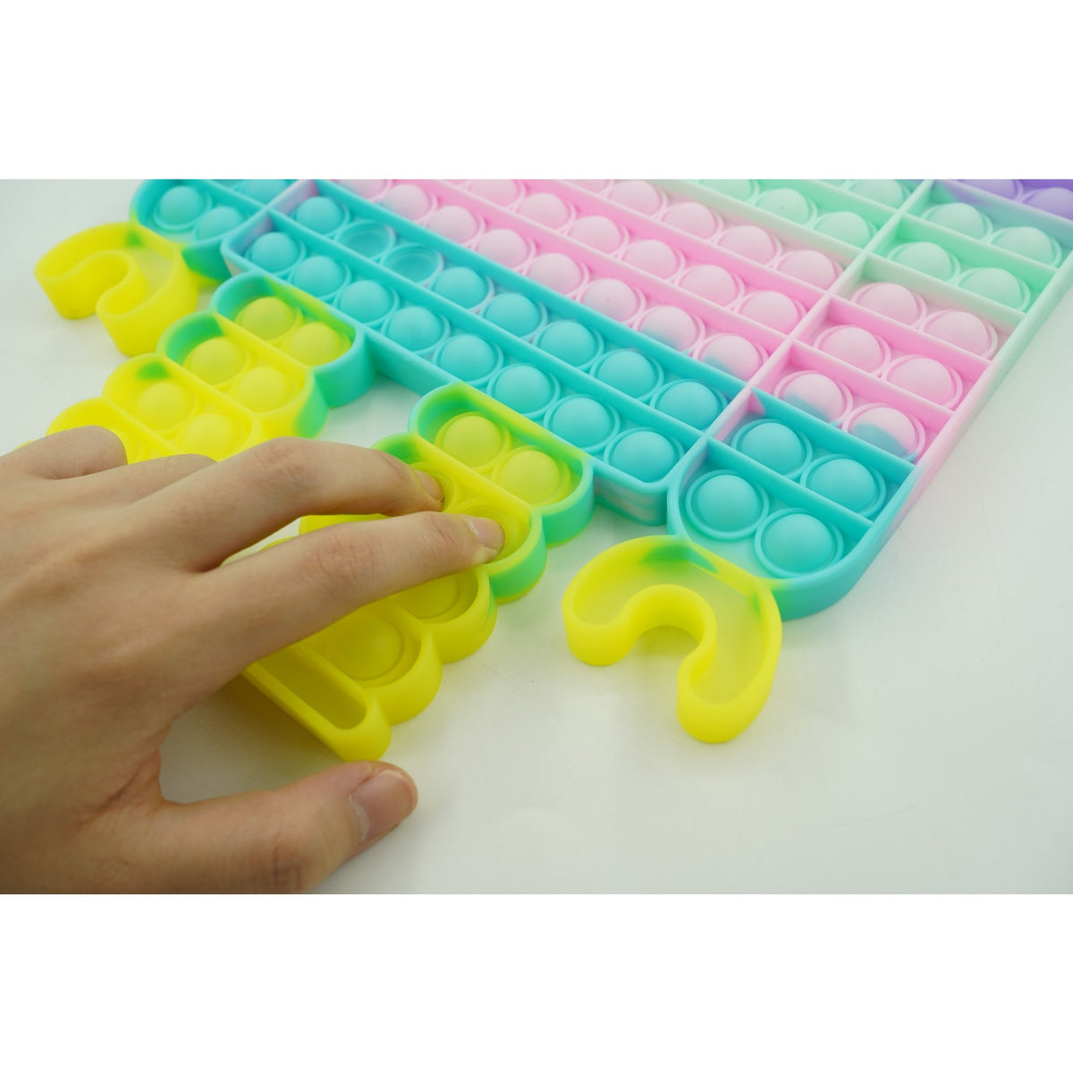 Pop It Now & Flip It Jucarie Antistres Senzoriala, Design Robot, Silicon Lavabil, Multicolor, Model 2