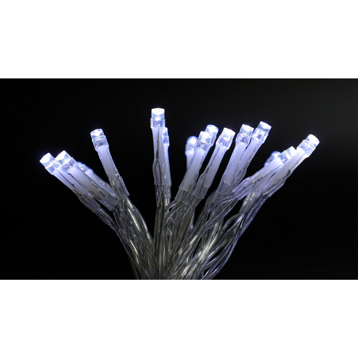 Instalatie de Craciun Tip Liniar, 30 LED-uri, 2 Moduri de Iluminare, Alimentare cu Baterii, Fir Transparent, 3 m, Alb Rece