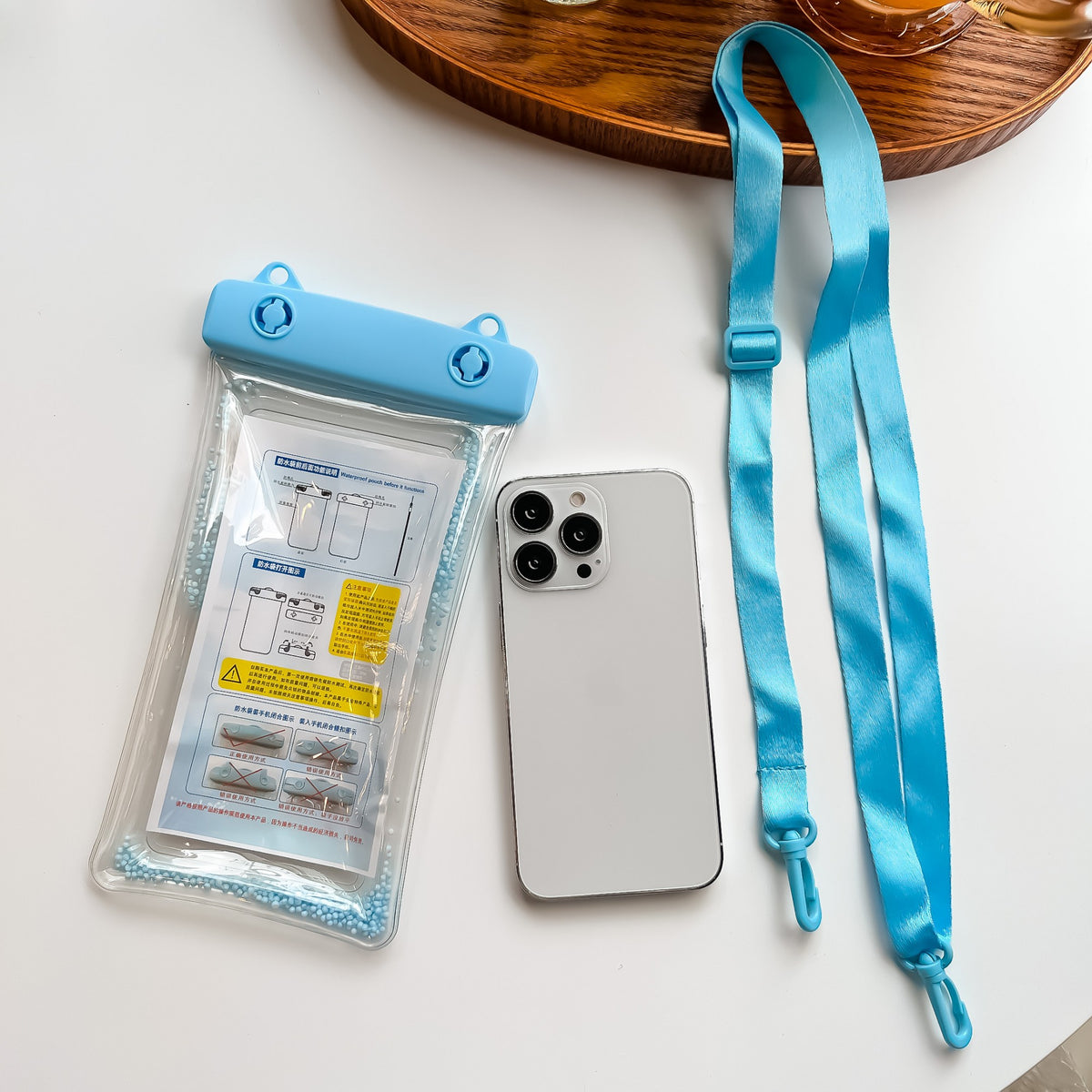 Husa Subacvatica Waterproof, Protectie Impermeabila IPX8 pana la 20m, Compatibila Touchscreen, pentru Telefon de maxim 6.9 inch si Documente, cu Snur pentru Gat, Bleu