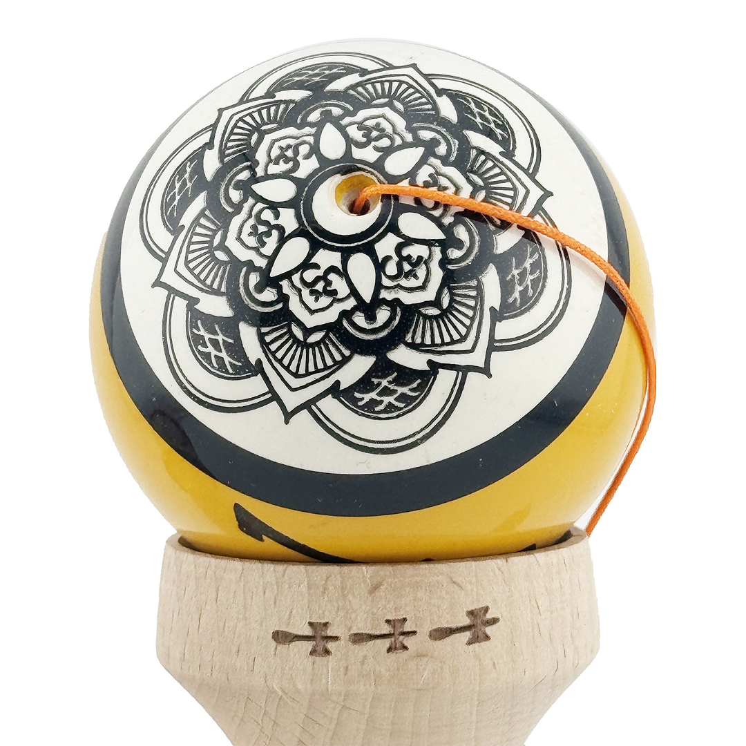 Kendama X Zen Originala, Model V3 Gold, Profesionala, Cupe Mari King Size, Super Sticky, Gaura in Baza, Rulment, Ata 55cm