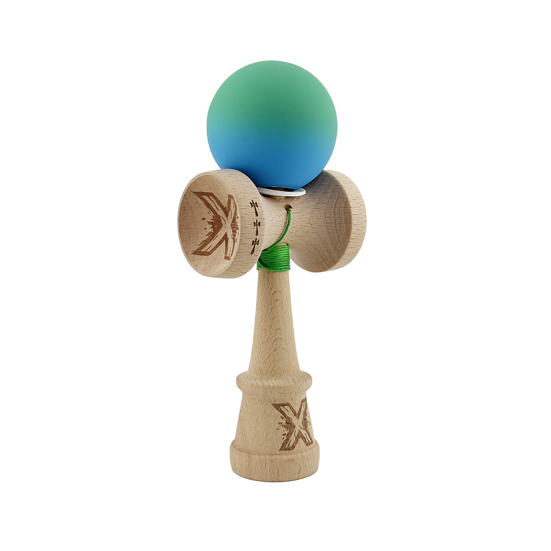 Kendama X Originala, Model V3 Verde / Albastru in Degrade, Profesionala, Cupe Mari King Size, Rubber Grip, Gaura in Baza, Rulment, Ata 55cm