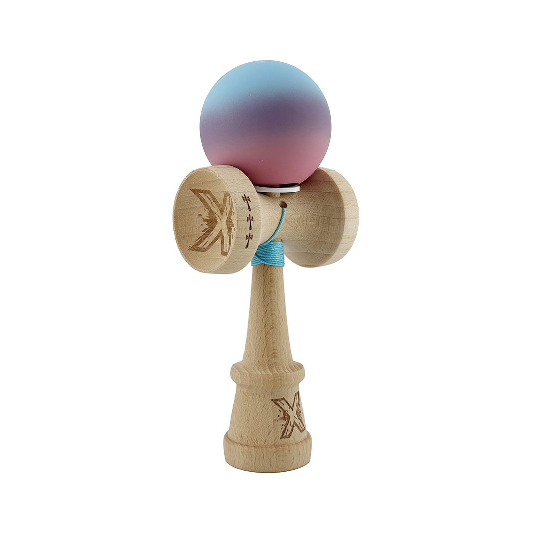 Kendama X Originala, Model V3 Albastru Deschis / Mov / Roz in Degrade, Profesionala, Cupe Mari King Size, Rubber Grip, Gaura in Baza, Rulment, Ata 55cm
