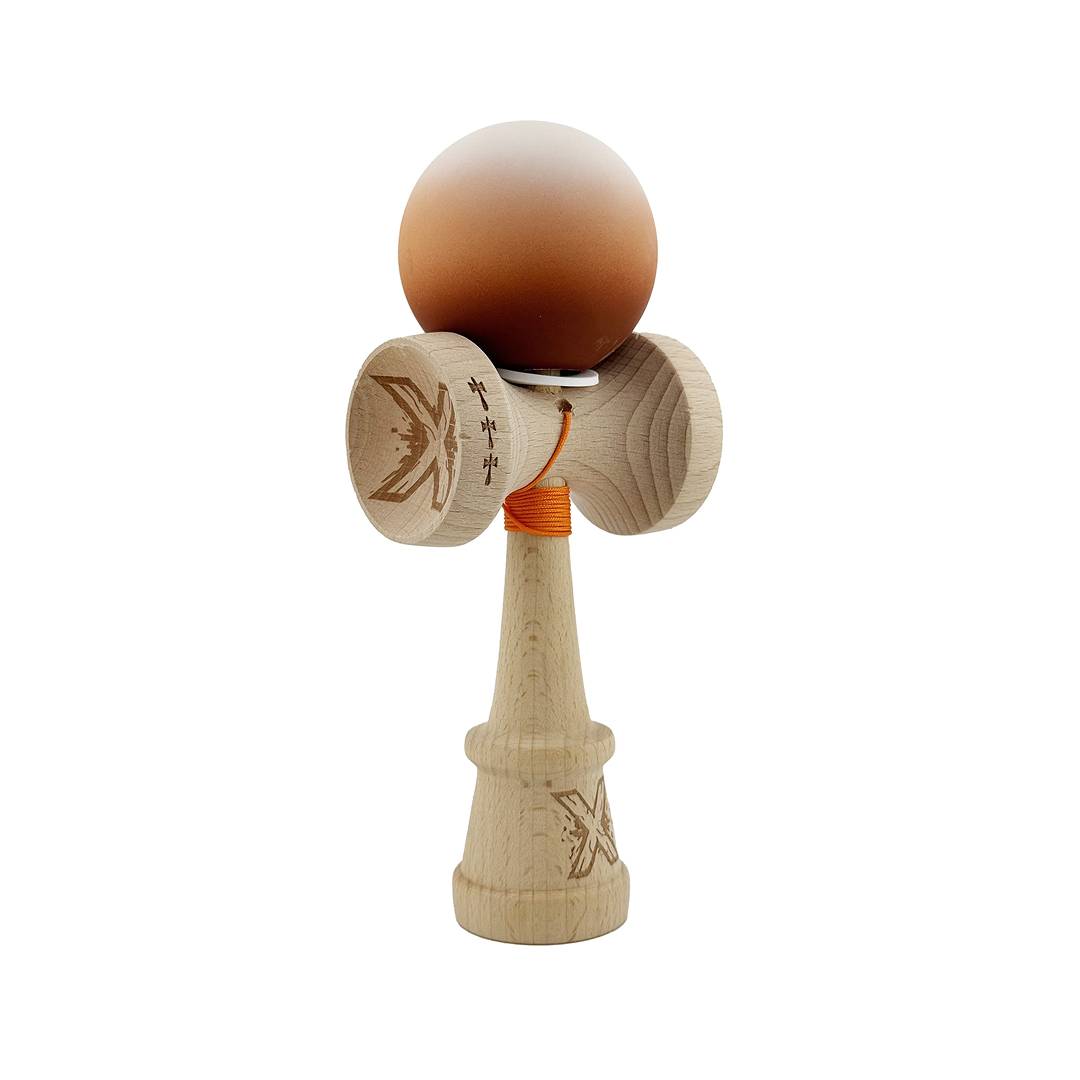 Kendama X Originala, Model V3 Alb / Maro in Degrade, Profesionala, Cupe Mari King Size, Rubber Grip, Gaura in Baza, Rulment, Ata 55cm