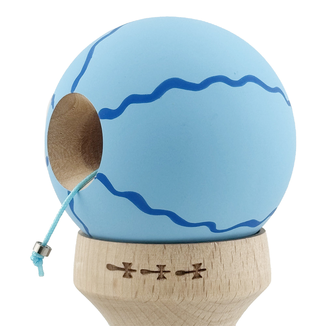 Kendama X Originala, Model V3 Special Albastru Deschis, Profesionala, Cupe Mari King Size, Rubber Grip, Gaura in Baza, Rulment, Ata 55cm
