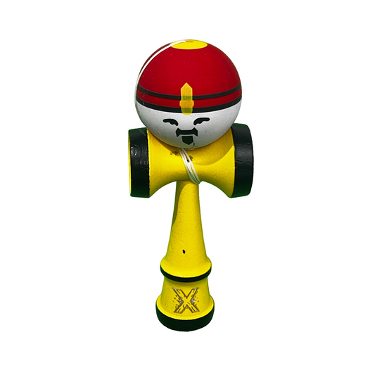Kendama Rege Profesionala Berbis – Jucarie Interactiva din Lemn, 18 cm, Joc de Indemanare pentru Copii si Adulti, Model Bicolor Rosu-Alb cu maner galben