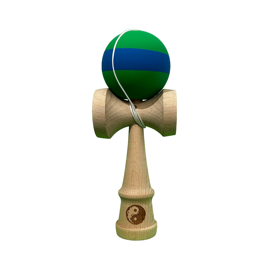 Kendama X Originala Berbis – Jucarie Interactiva din Lemn, 18 cm, Joc de Indemanare pentru Copii si Adulti, Model Bicolor Verde-Albastru