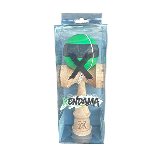 Kendama X Originala Berbis – Jucarie Interactiva din Lemn, 18 cm, Joc de Indemanare pentru Copii si Adulti, Model Bicolor Verde-Negru-Verde cu Dunga