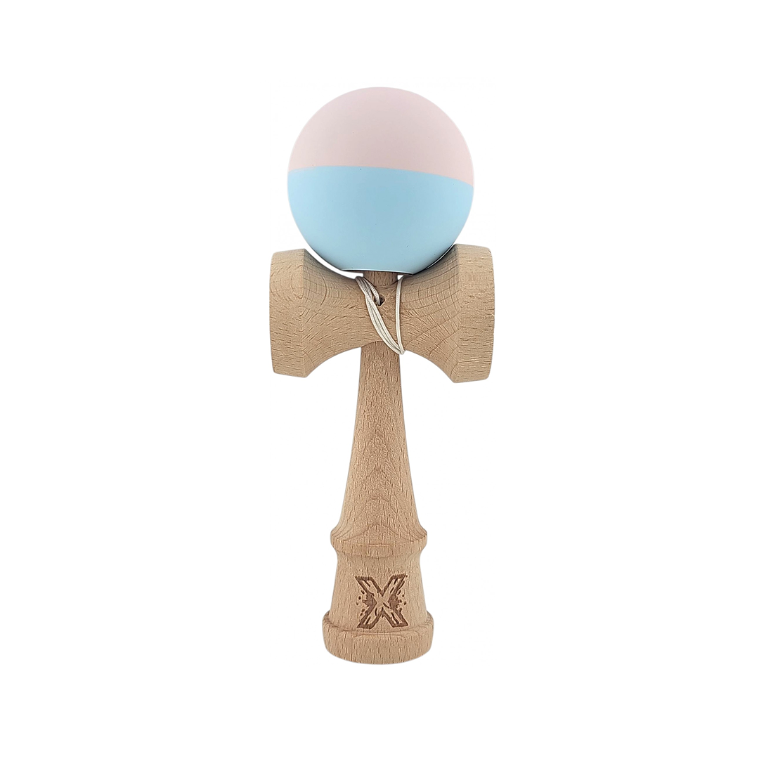 Kendama X Originala Rubber Grip Berbis - Profesionala - Jucarie Interactiva din Lemn, 18 cm, Joc de Indemanare pentru Copii si Adulti, Model Bicolor Roz-Albastru
