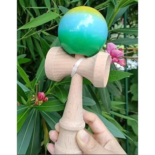 Kendama X Berbis – Jucarie Interactiva din Lemn, 18 cm, Joc de Indemanare pentru Copii si Adulti, Model Galben-Albastru-Verde in Degrade