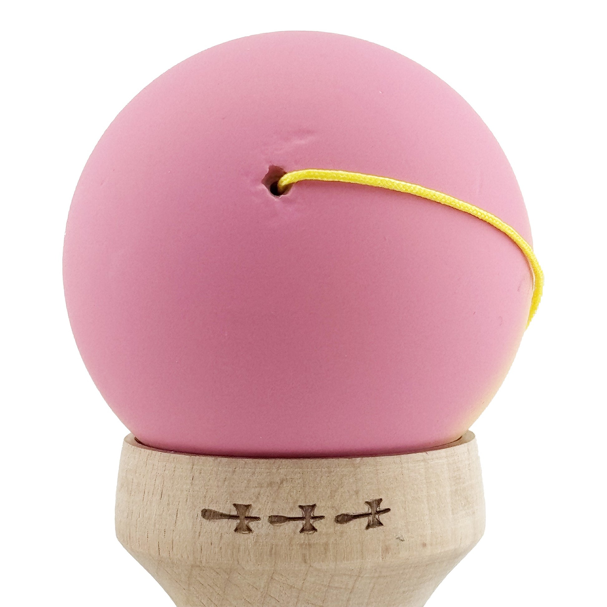 Kendama X Originala, Model V3 Roz / Galben in Degrade, Profesionala, Cupe Mari King Size, Rubber Grip, Gaura in Baza, Rulment, Ata 62cm