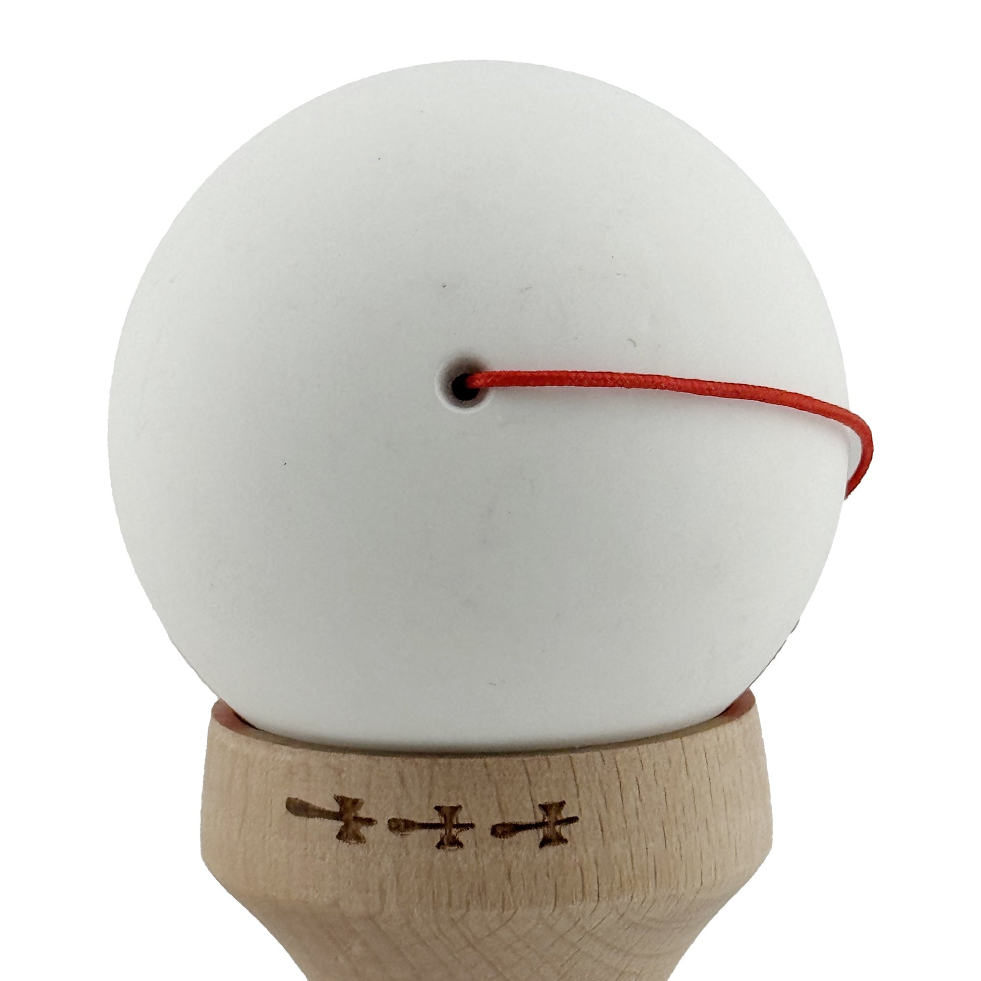 Kendama X Originala, Model V3 Alb / Rosu, Profesionala, Cupe Mari King Size, Rubber Grip, Gaura in Baza, Rulment, Ata 62cm