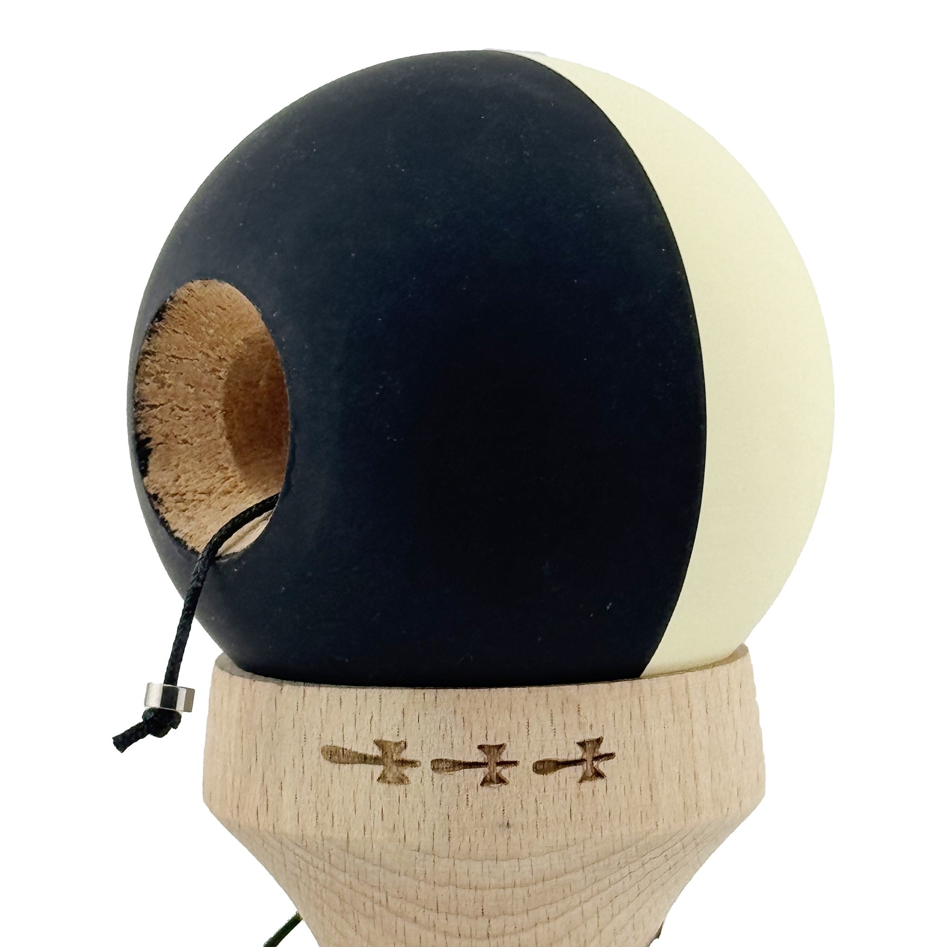 Kendama X Originala, Model V3 Galben / Negru, Profesionala, Cupe Mari King Size, Rubber Grip, Gaura in Baza, Rulment, Ata 62cm