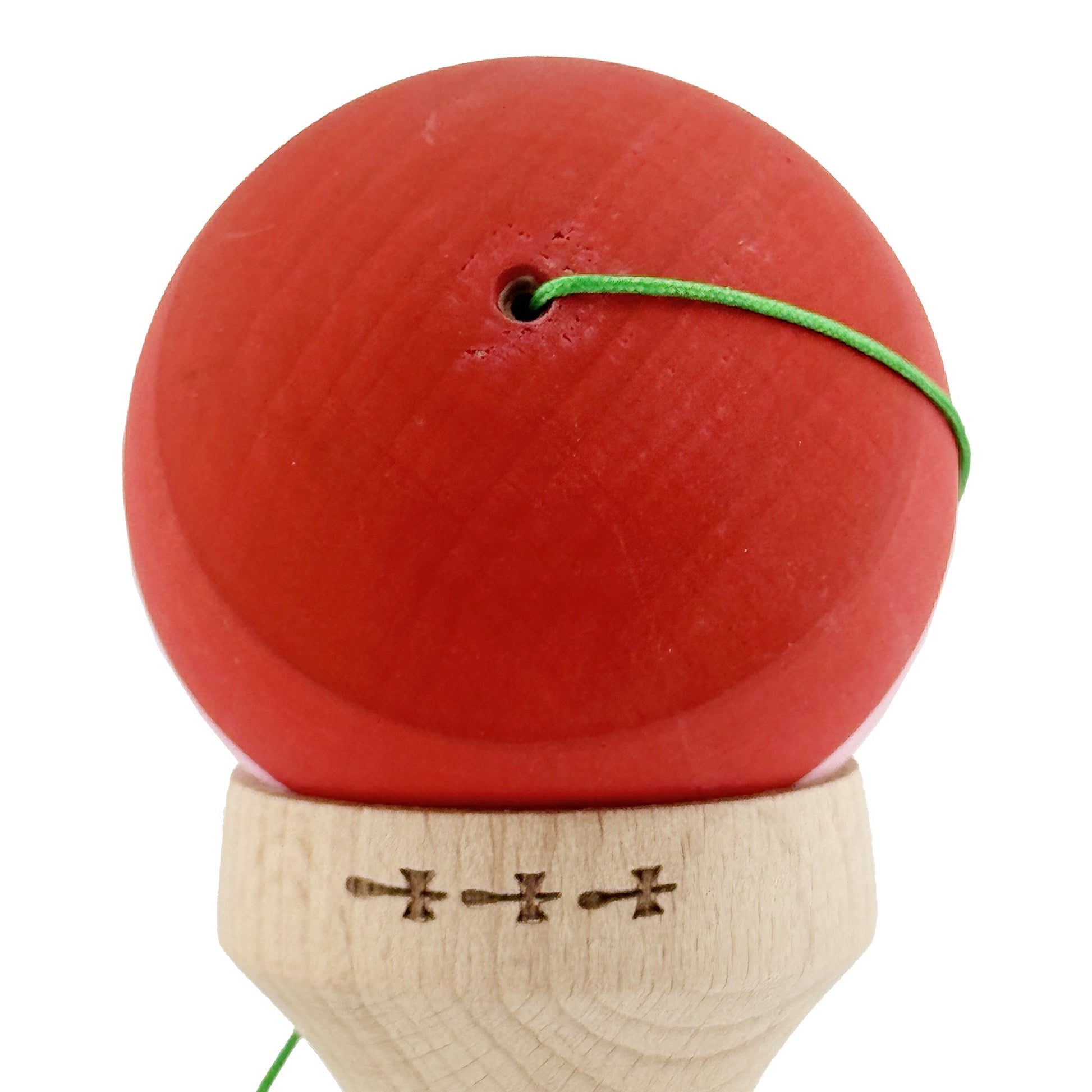 Kendama X Originala, Model V3 Rosu / Roz / Natur, Profesionala, Cupe Mari King Size, Rubber Grip, Gaura in Baza, Rulment, Ata 62cm