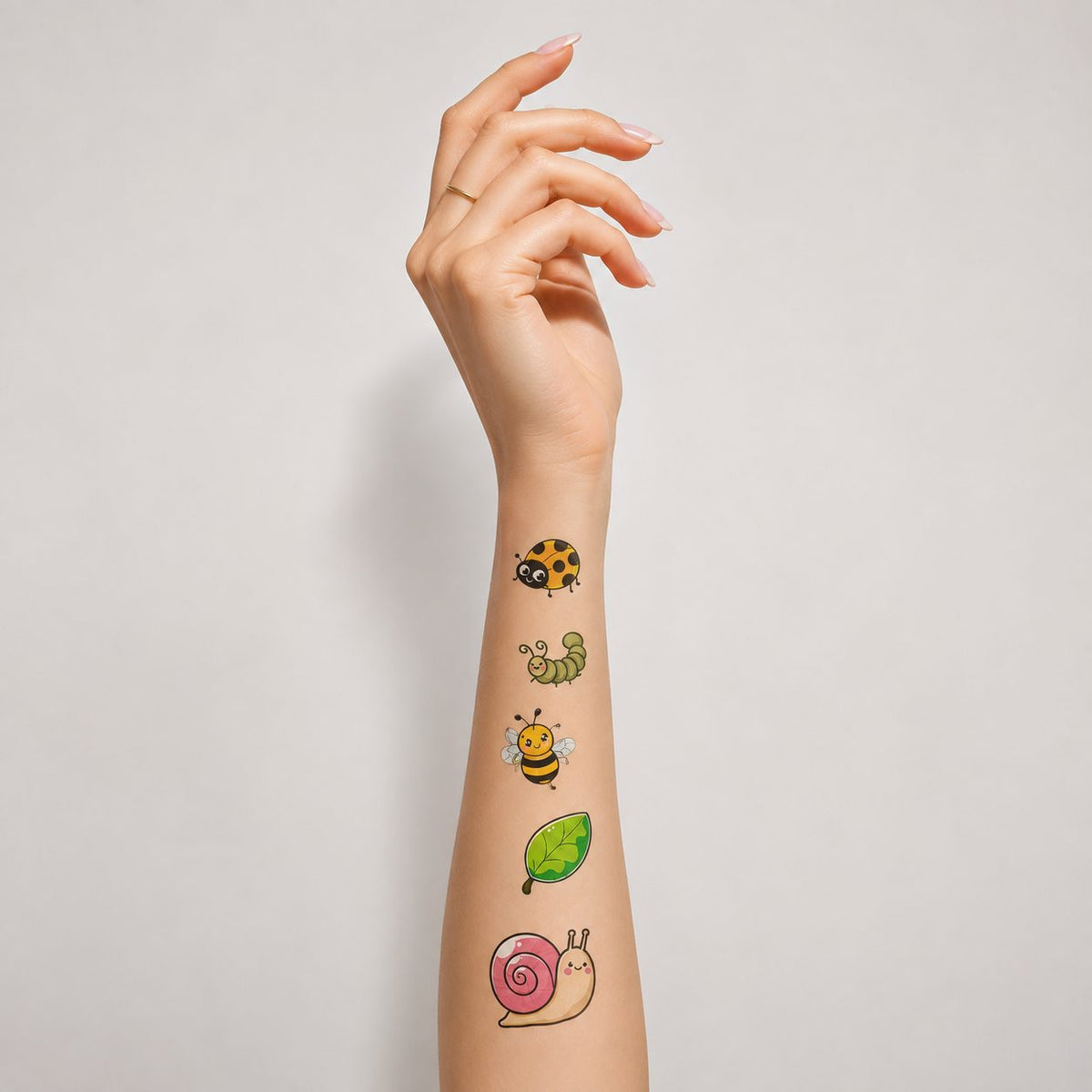 Set Tatuaje Temporare pentru Copii, Modele Cartoon Insecte si Natura, Rezistente la Apa, Hartie Speciala, 12 x 6.8 cm, Multicolor