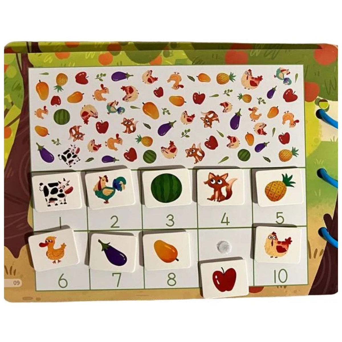 Carte Educativa Montessori, Busy Book Senzoriala cu Stickere Reutilizabile si Scai, Model Viata la Ferma, Dezvoltare Motricitate Fina, Carton Plastificat, 10 Pagini, Multicolor, +3 Ani