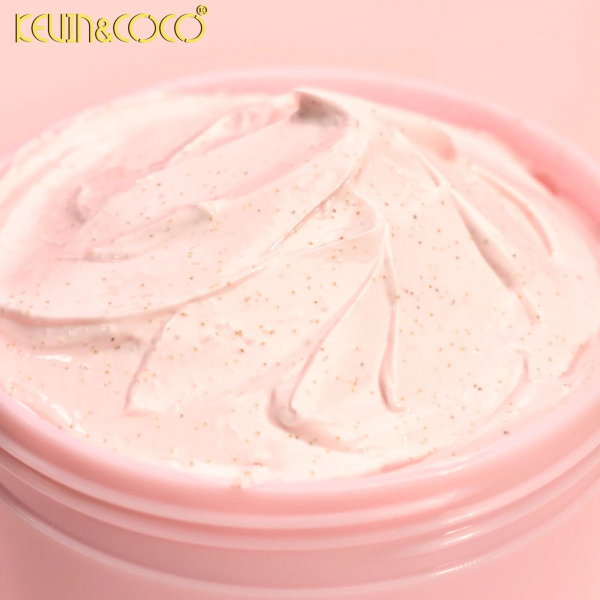 Kevin & Coco Exfoliant de Corp Hidratant, Scrub cu Unt de Shea si Ulei de Migdale pentru Piele Sensibila, Efect de Stralucire si Catifelare, 300 ml