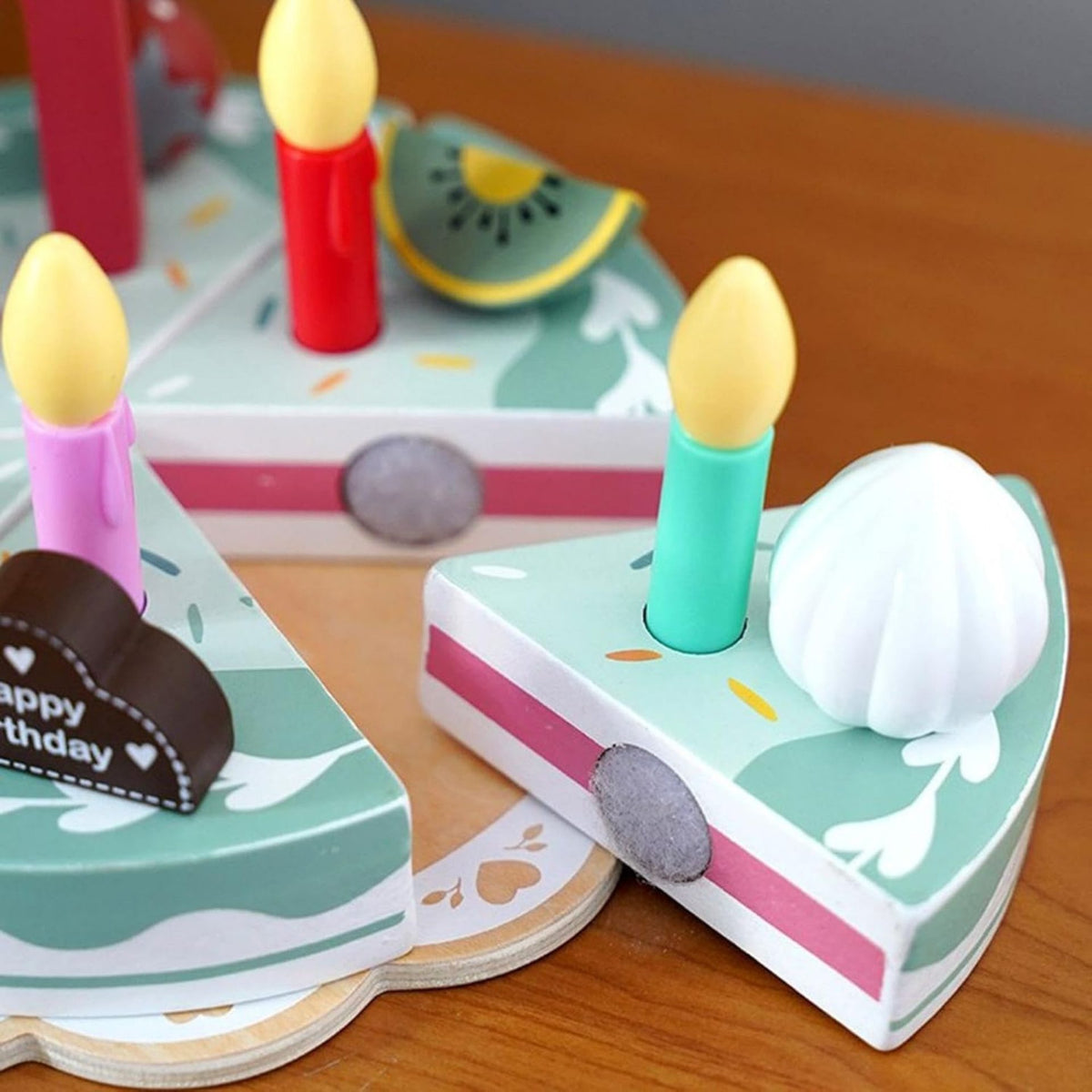 Jucarie Educativa Montessori, Tort Aniversar Interactiv cu Scai pentru Taiat, Set de Joaca din Lemn cu Cifre 1-5 si Accesorii, Dezvoltare Motricitate, 3 Ani+, Multicolor, 17 Piese