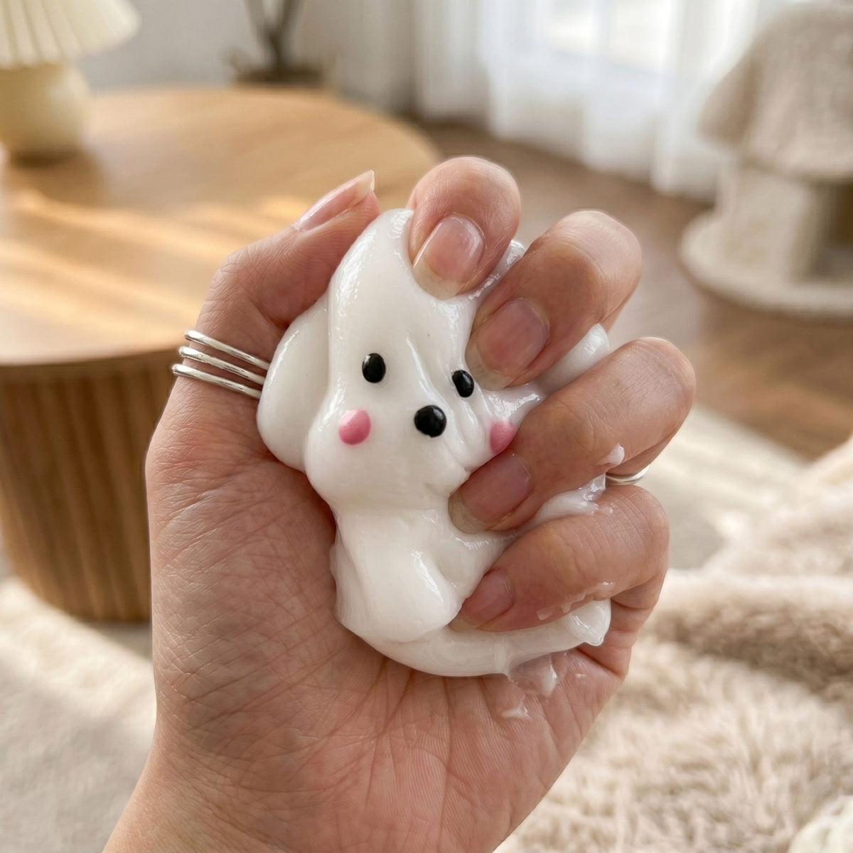 Jucarie Interactiva Antistres Squishy Catelus Kawaii, Silicon Moale TPR cu Revenire Lenta, Textura Soft-Touch, 4.5 x 4.5 cm, Alb/Roz