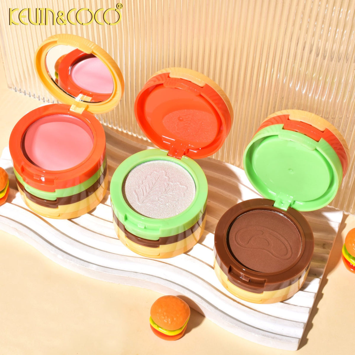 Kevin&Coco Paleta Multifunctionala de Machiaj 5 in 1, Set Blush, Iluminator, Contur si Pudra, Design Compact Tip Burger, 122 g, Nuanta 02