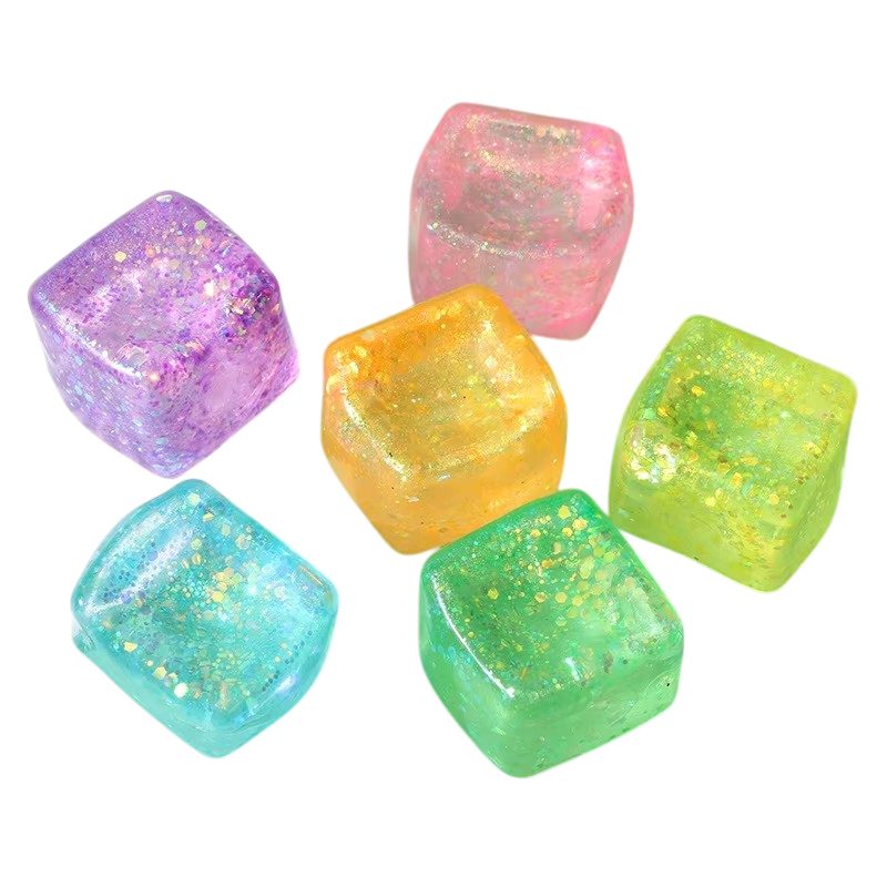 Jucarie Squishy Needoh Cub Antistres, Revenire Lenta cu Sclipici, Termoplastic, 4.5x4.5x4.5 cm, Culoare Mix