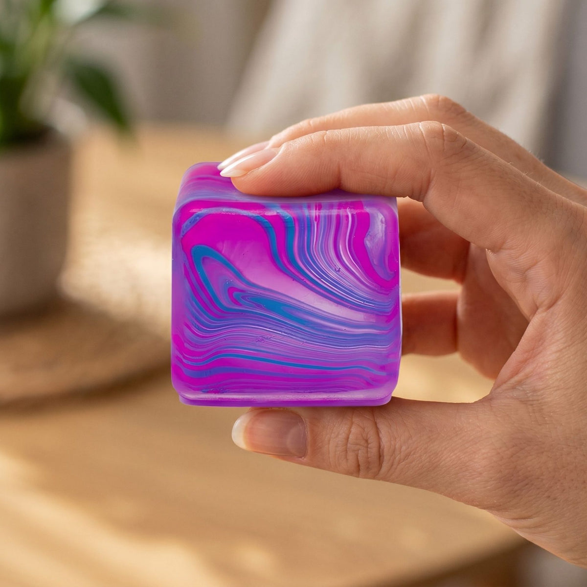 Jucarie Antistres Squishy Needoh, Cub Fidget 3D Revenire Lenta, Termoplastic TPE, 5.5x5.5x5.5 cm, 180 g, Mov Multicolor
