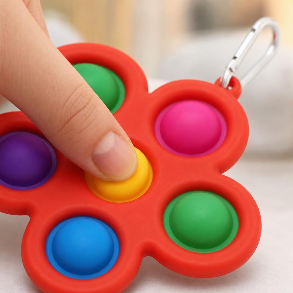 Jucarie Push Pop Bubble Fidget, Breloc Antistres, Forma Floare, Silicon, Multicolor Rosu
