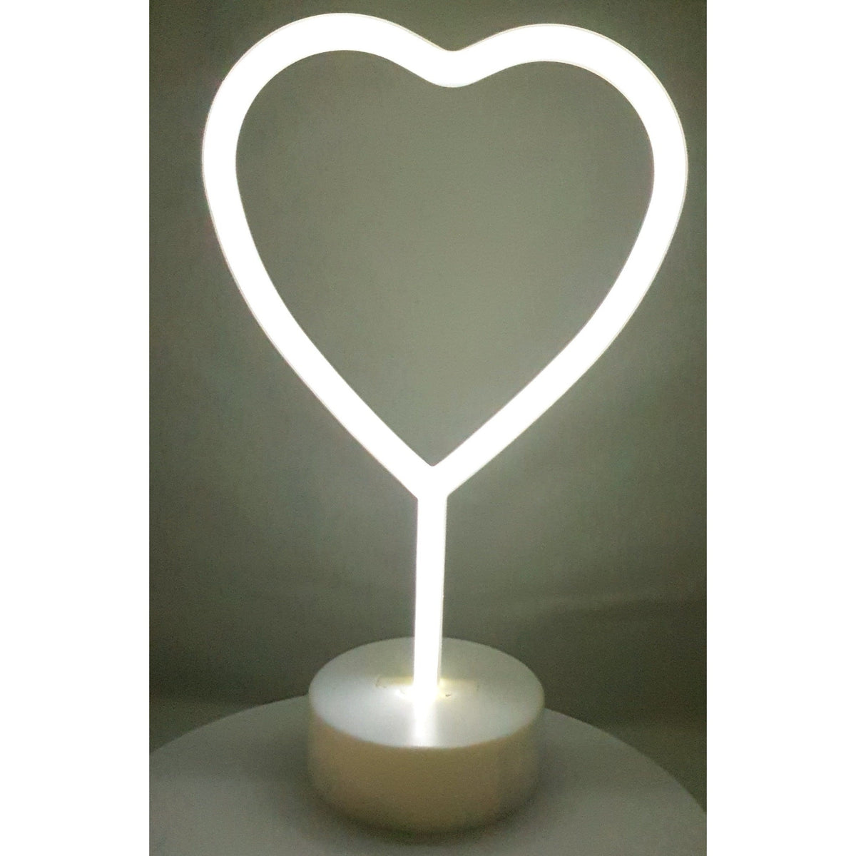 Decoratiune Luminoasa Inima, Instalatie LED pentru Craciun, Alimentare cu Baterii, Plastic, Alb Rece