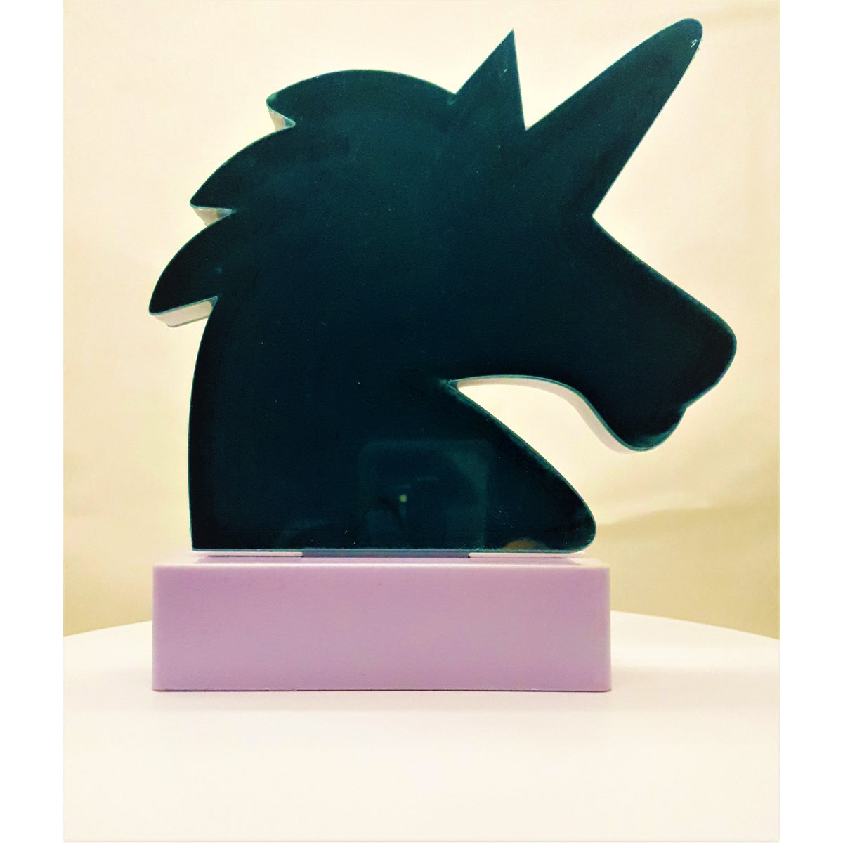 Decoratiune Luminoasa Neon Model Unicorn, Lampa de Veghe cu Efect Vizual, Alimentare USB sau Baterii, Material Plastic, Lumina Alb Rece, 20 cm