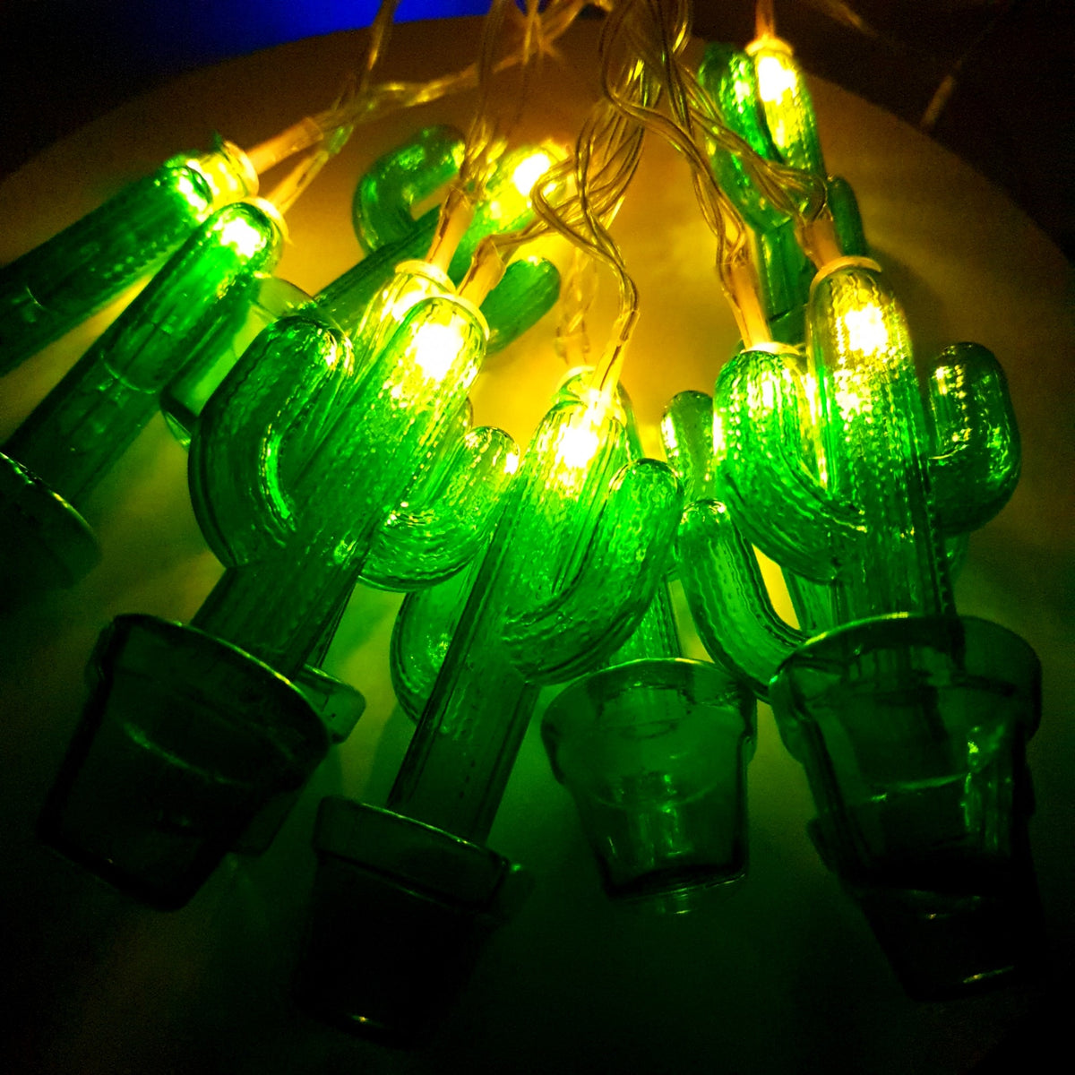 Instalatie de Craciun Tip Sir, 10 LED-uri Model Cactus, Fir Transparent cu Baterii, Lumina Alba Calda, Lungime 1.5 m
