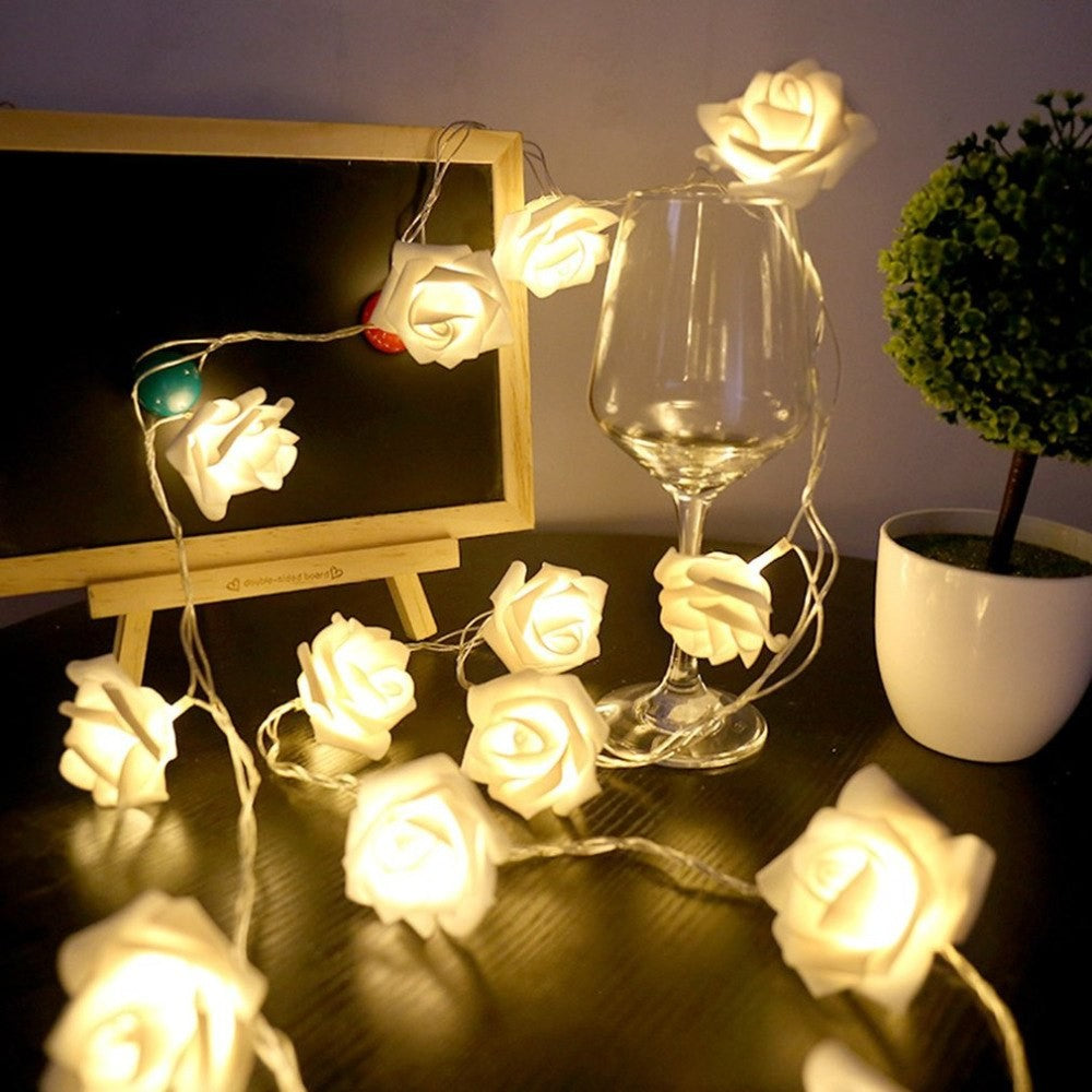 Instalatie Craciun cu Baterii Tip Sir, 10 LED-uri in Forma de Trandafir, Lumina Calda, Lungime 1.5 m, Roz