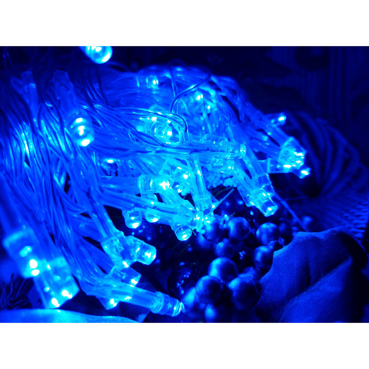 Instalatie de Craciun Tip Sir, 50 LED-uri, Fir Transparent, Alimentare cu Baterii, 5 m, Albastru