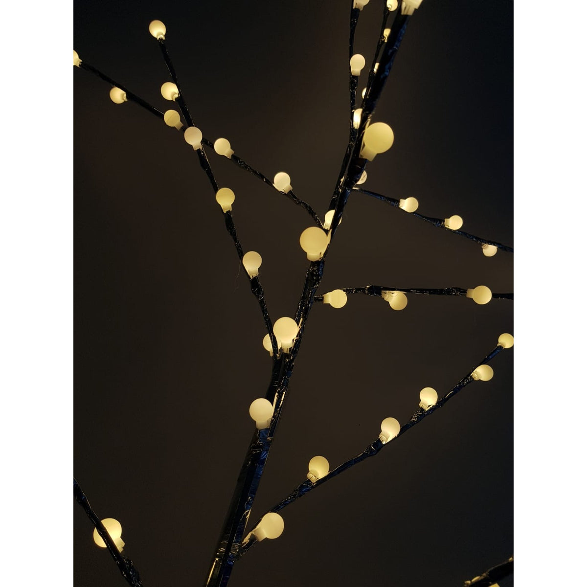 Decoratiune Luminoasa Crenguta cu 72 LED-uri, Globuri Decorative, Interior, Lumina Alb Cald, Alimentare cu Baterii, Maro/Alb