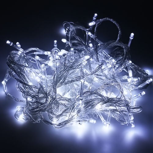 Instalatie De Craciun Tip Sir Cu 50 LED-uri, Alimentare Pe Baterii, Utilizare Interior Si Exterior, Fir Transparent, 5 m, Alb Rece