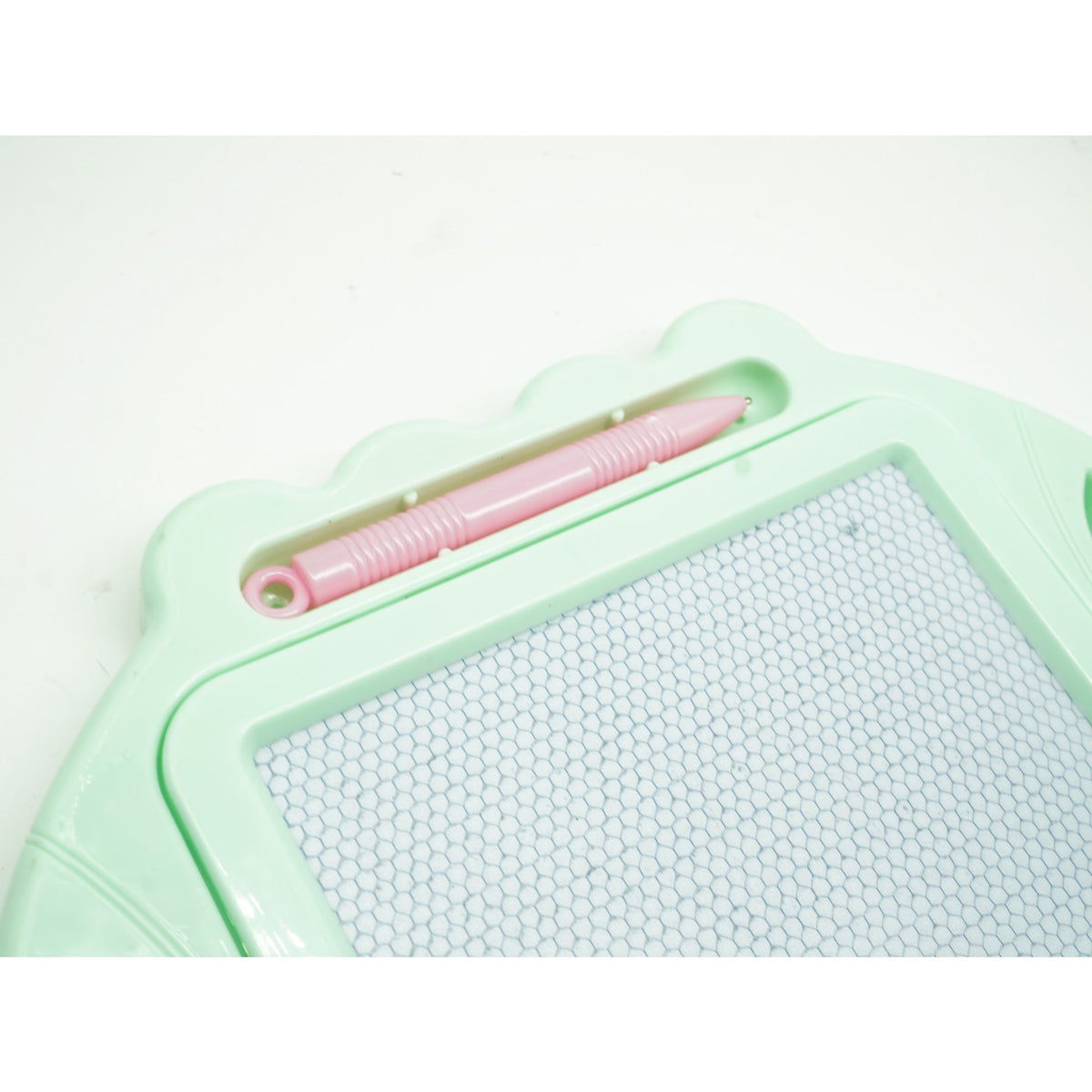 Tabla Magnetica de Scris si Desenat pentru Copii, Suprafata Reutilizabila cu Glisor pentru Stergere, Include Pix Magnetic si Picioare Suport, 23x17 cm, Verde
