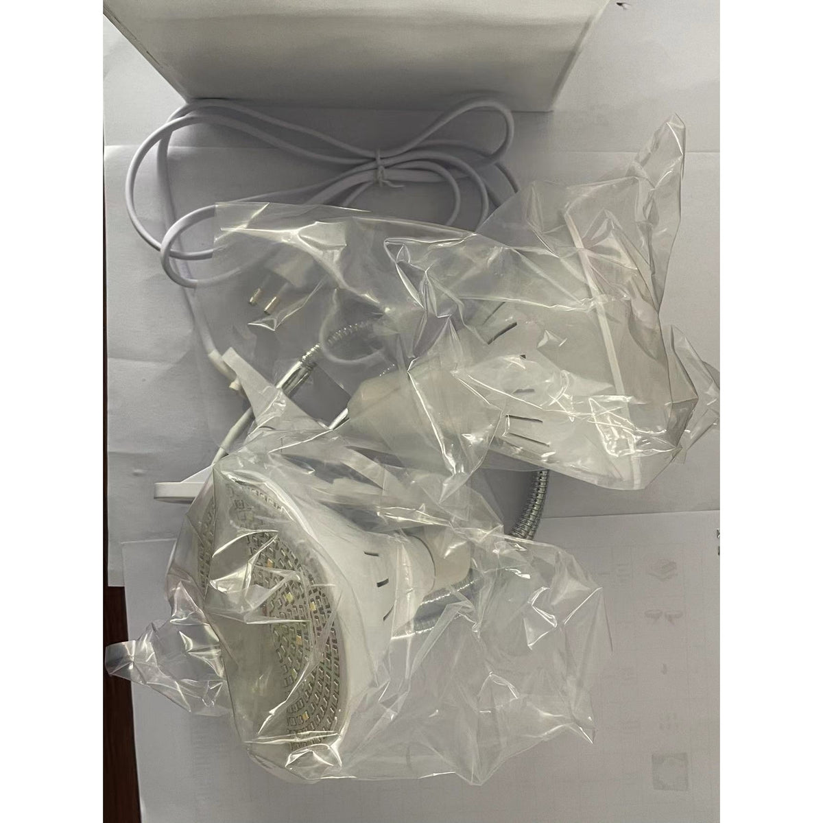 Lampa LED Pentru Cresterea Plantelor De Interior, Cap Dublu Ajustabil, Spectru Rosu Si Albastru, 290 LED-uri, Fixare Cu Clips, 46x11.5x9.2 cm