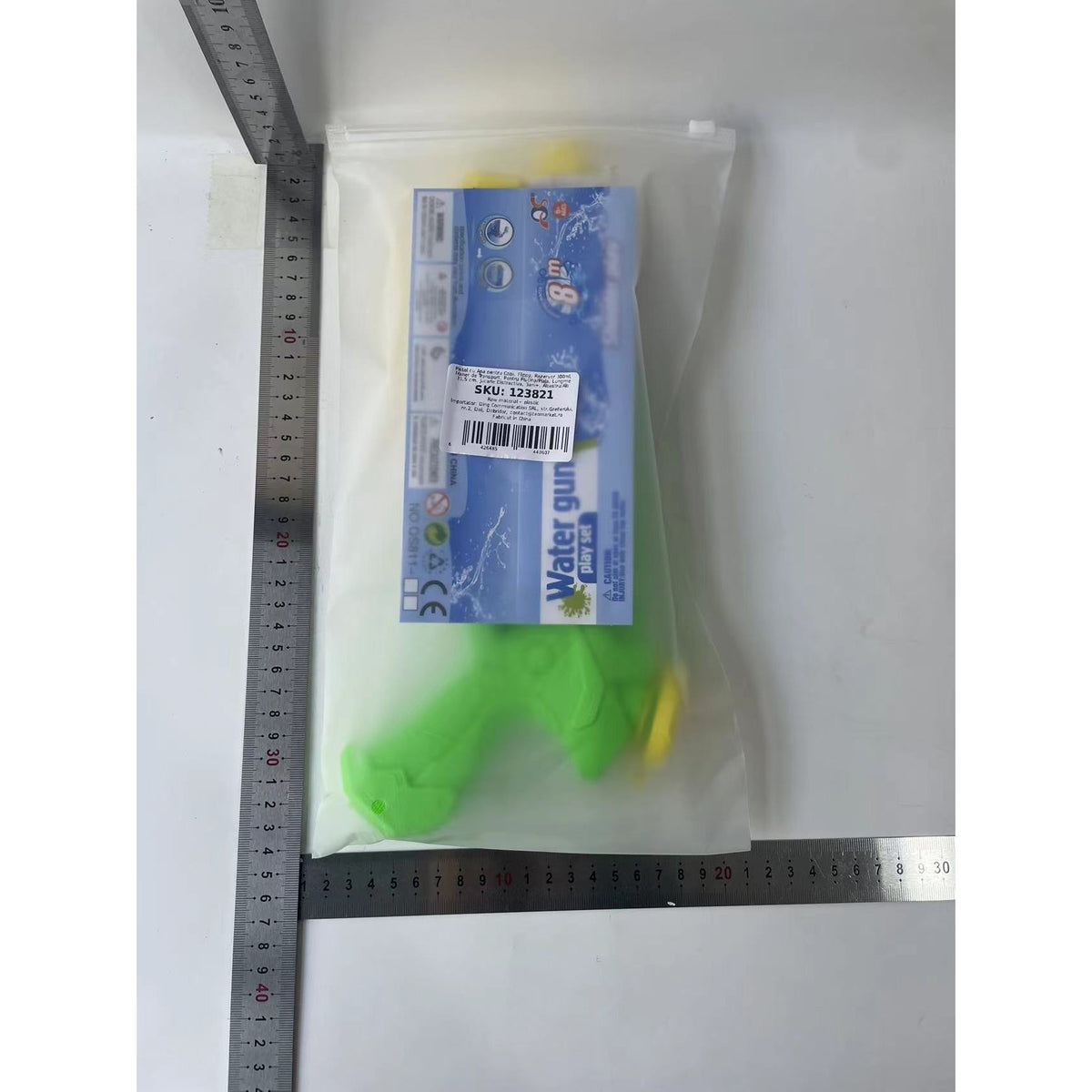 Pistol cu Apa pentru Copii, Pusca de Jucarie cu Pompa si Rezervor 300ml, Maner Ergonomic pentru Piscina sau Plaja, Plastic Rezistent, 31.5 cm, Albastru/Alb