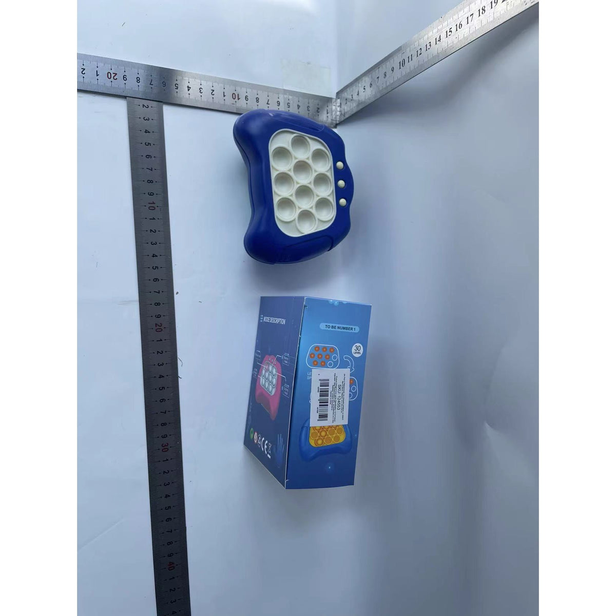 Consola Joc Pop It Electronic, Joc Interactiv Antistres cu Lumini si Sunete, 4 Moduri de Joc, Dezvoltare Abilitati Senzoriale, ABS si Silicon, Albastru, 12 x 10 x 5.8 cm